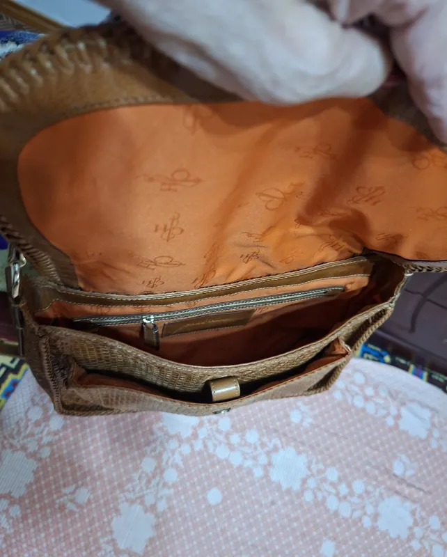 AQShdan olib kelingan yangi, sifatli charm sumka. 5 AQShdan olib kelingan yangi, sifatli charm sumka. 5