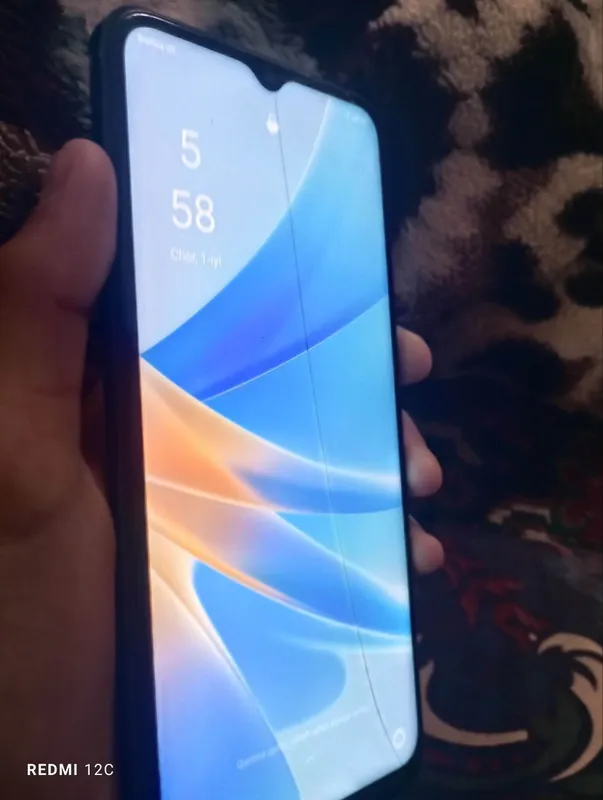 telefon sotladi 400 ming telefon sotladi 400 ming