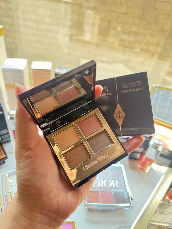 DIOR, Charlotte Tilbury, Bobbi Brown 3 DIOR, Charlotte Tilbury, Bobbi Brown 3