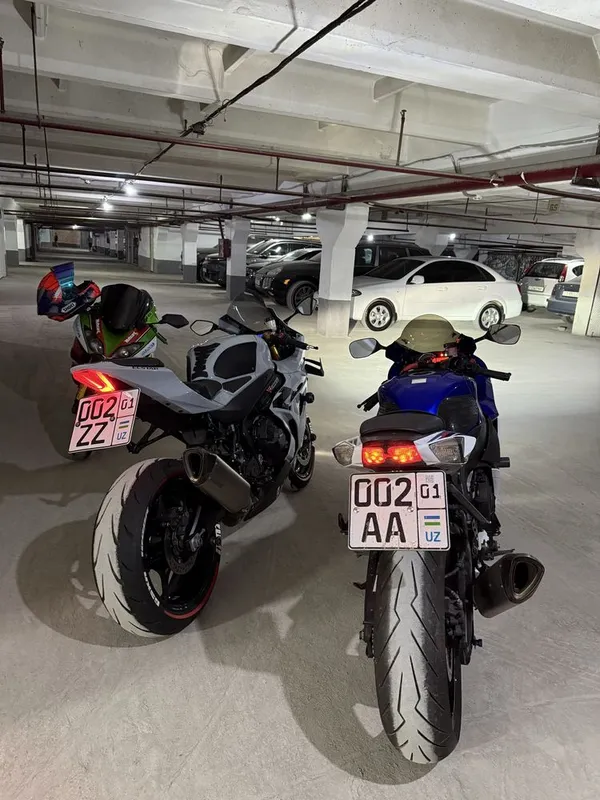 Продается мотоцикл Suzuki gsxr 600 3 Продается мотоцикл Suzuki gsxr 600 3