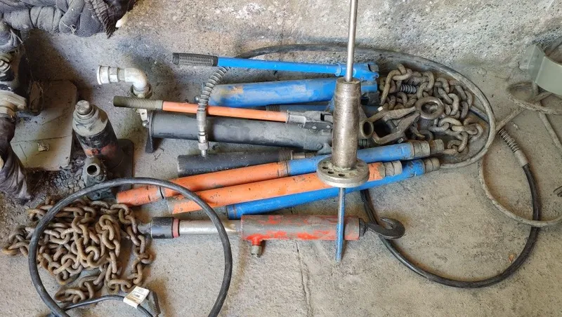 Инструментлар сотилади 2 Инструментлар сотилади 2