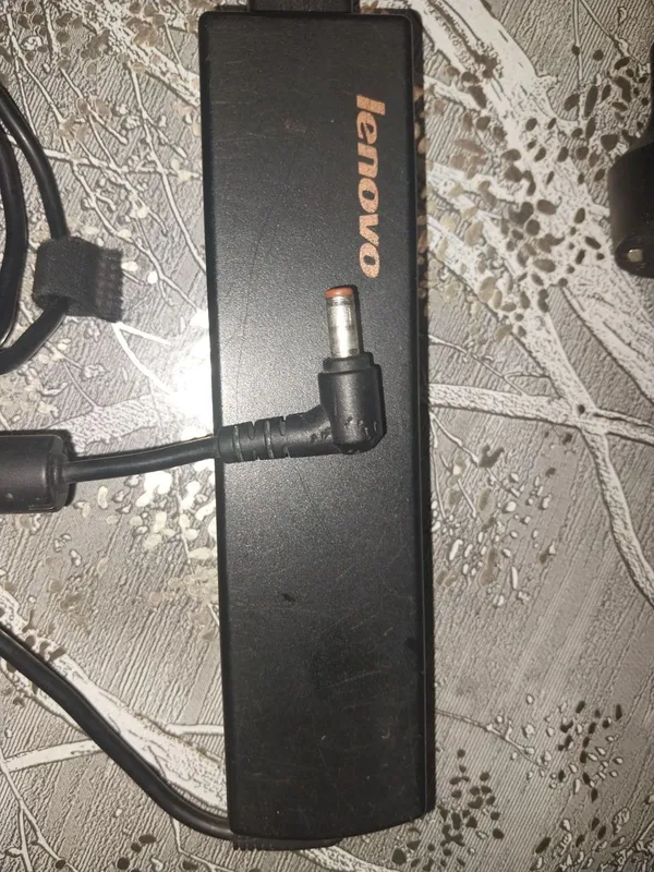 Lenovo zaryadchik noutbook uchun original — фото 1