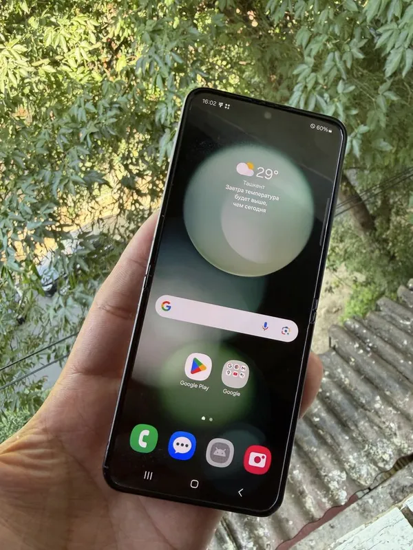 Samsung Zflip 5 Идеальное состояние 256 GB 2 Samsung Zflip 5 Идеальное состояние 256 GB 2