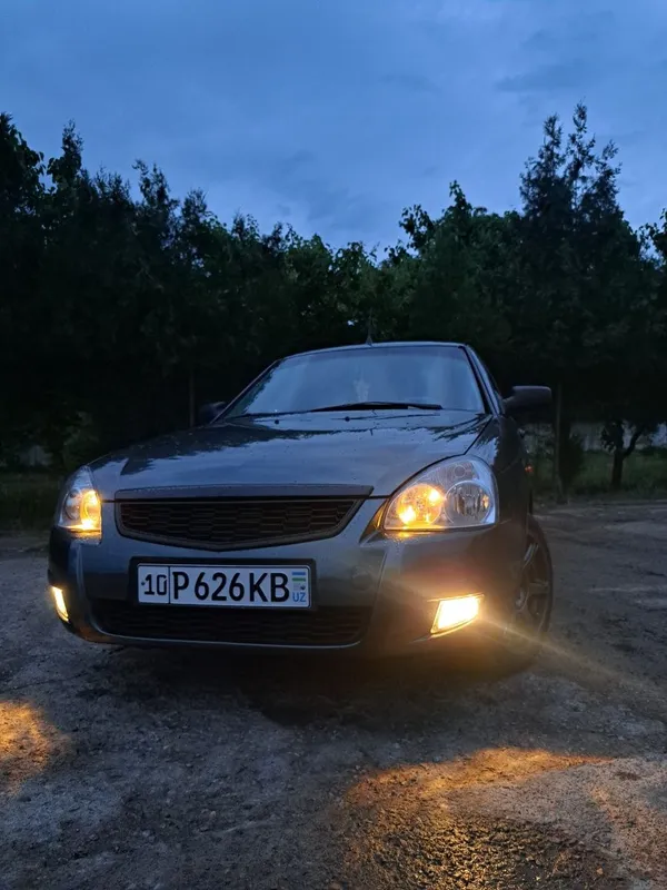 Продается приора 1