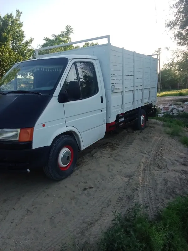 Ford gruzavoy sotiladi 1 Ford gruzavoy sotiladi 1