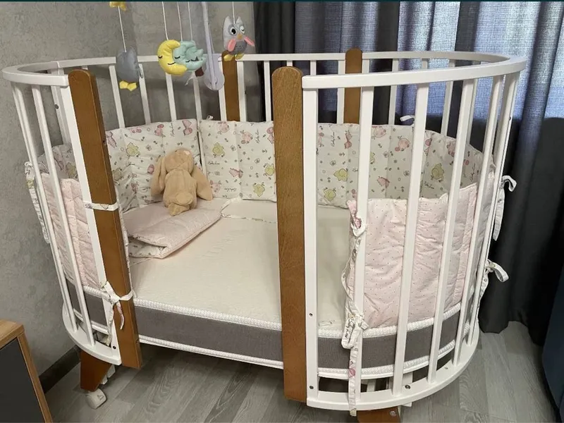 Продам новую детскую кроватку,производство Россия