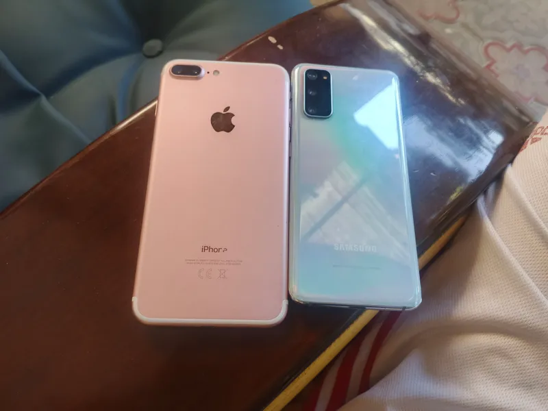 Samsung es 20 blan ayfon 7+ obmen bor — фото 1