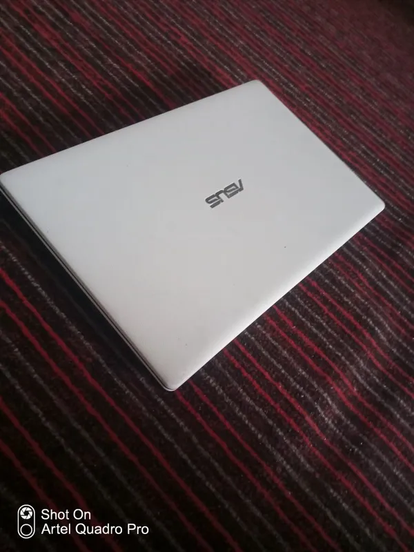 Asus Noutbug 990 ming kelishtiraman oʻziga nisbatan narxi arzon