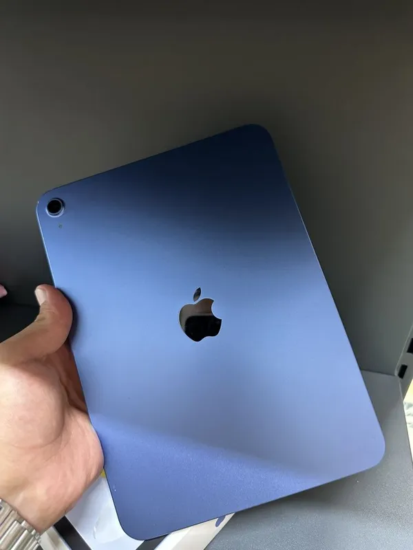 Ipad A16, 128gb color is blue 1 Ipad A16, 128gb color is blue 1
