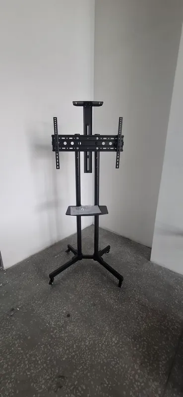 Mobil stend-stoyka
Mobile tv trolley ava-1500