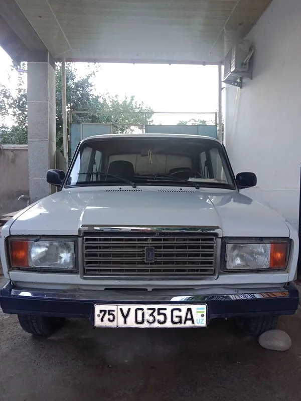 Vaz 2107 sotiladi 2