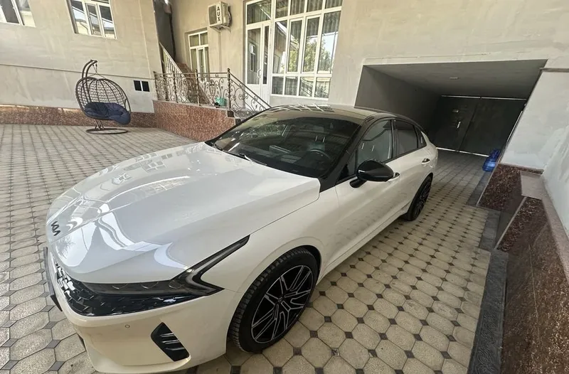 Kia K5, двигатель 2 л, комплектация Full 1 Kia K5, двигатель 2 л, комплектация Full 1