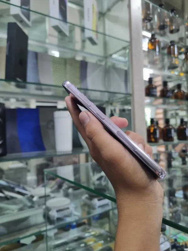 Samsung galaxy S23 4