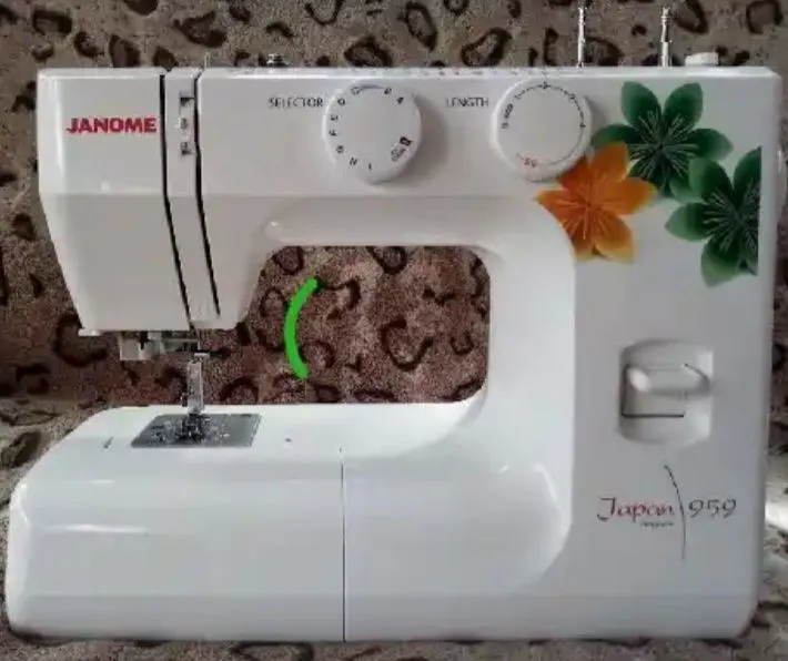 Швейная машинка Janome 2 Швейная машинка Janome 2