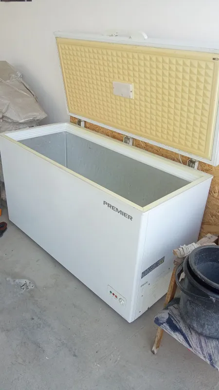 Морозилник Primier