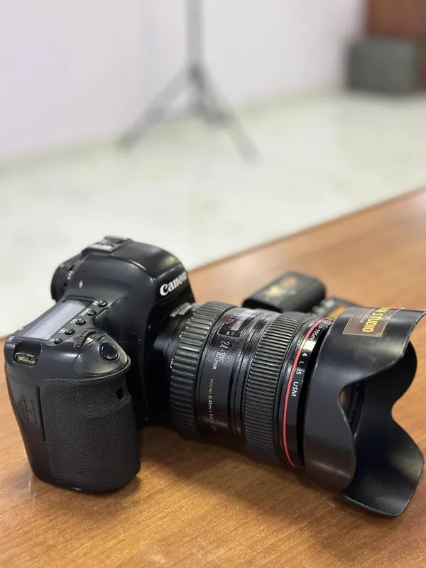camera sotiladi holati zo’r aybi yo’q canon 6d abiktiv 24.105 zayratch