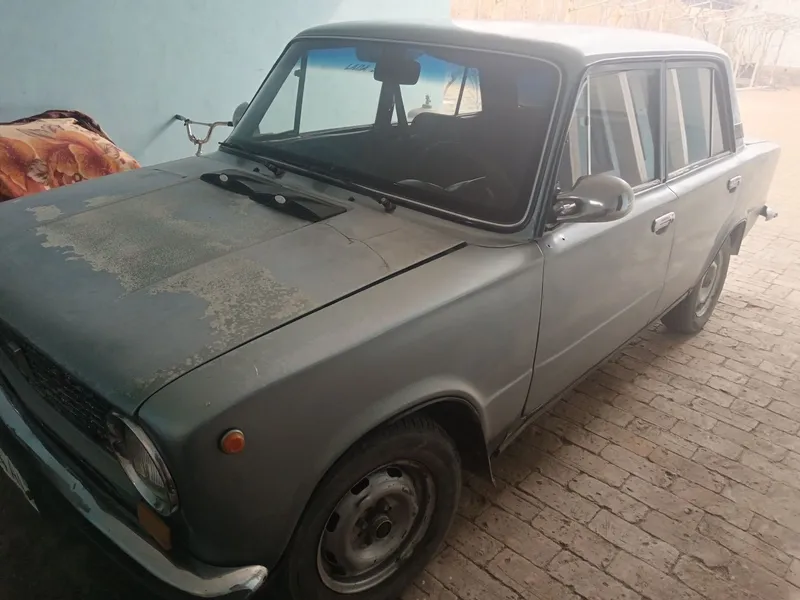 Jiguli 21011 bor yili 1981 sotiladi 5 Jiguli 21011 bor yili 1981 sotiladi 5