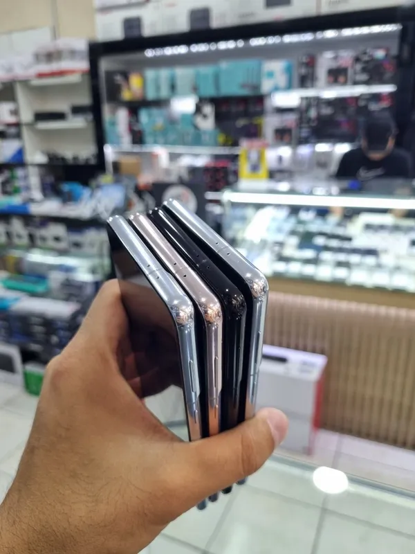 samsung s 21 plus 5 G 2