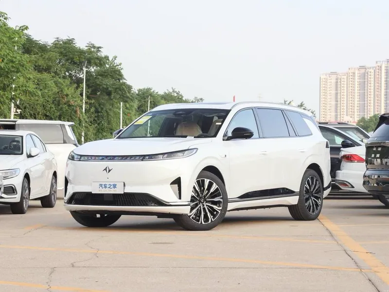 Dongfeng 008 EV 2 Dongfeng 008 EV 2