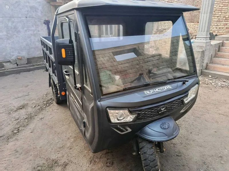 Kabinkali Motoroller so’raganlar uchun maxsus 1 Kabinkali Motoroller so’raganlar uchun maxsus 1
