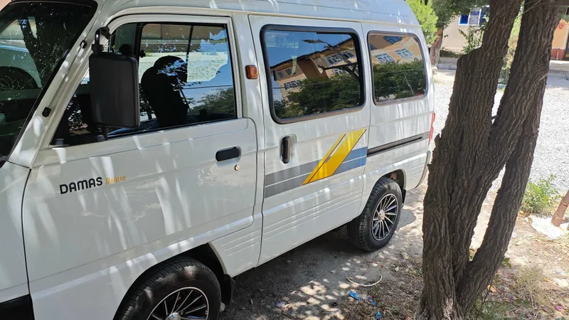 Chevrolet Damas 2