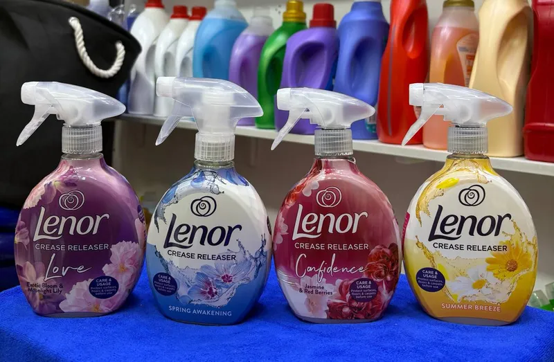 Спрей для тканей Lenor Crease Releaser, 500 мл