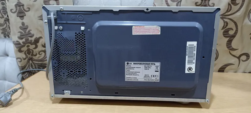 Ishlatilgan Samsung 20 l mikroto‘lqinli pechi. 2 Ishlatilgan Samsung 20 l mikroto‘lqinli pechi. 2