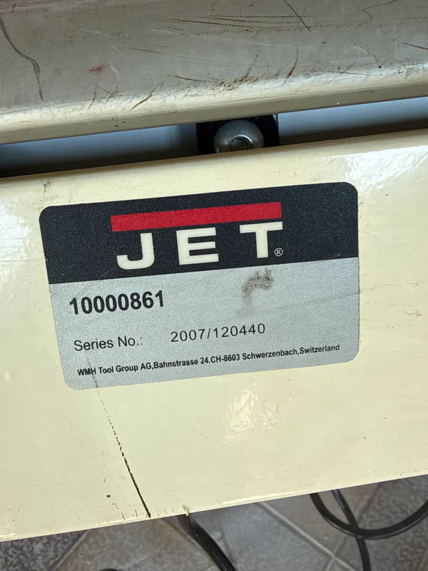 Торцовочная пила фирмы JET 3