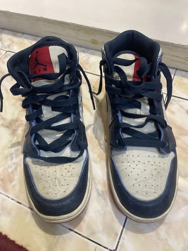 Nike Air jordan “euro tour” кроссовки для детей размер 36 4 Nike Air jordan “euro tour” кроссовки для детей размер 36 4