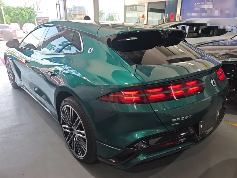 Denza Z9GT, 2026 Flash Charge Flagship RWD 3