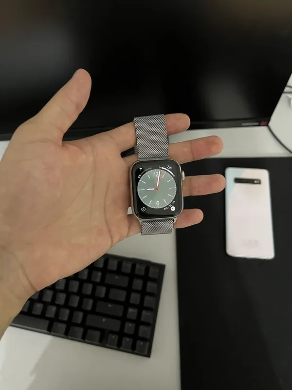 Apple watch series 5 milanese loop — фото 3