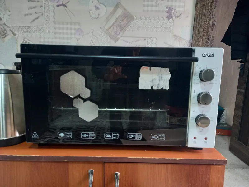 Духовка ARTEL продаётся. Духовка сотилади.