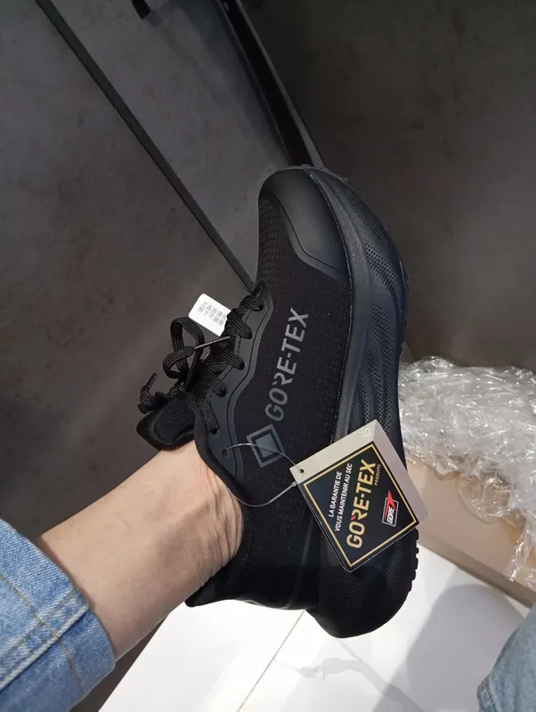 Термо кроссовки Gore-Tex, сезон осень-зима-весна — фото 1