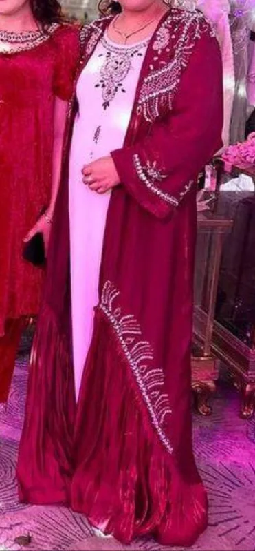 abaya va vecherni kuylak