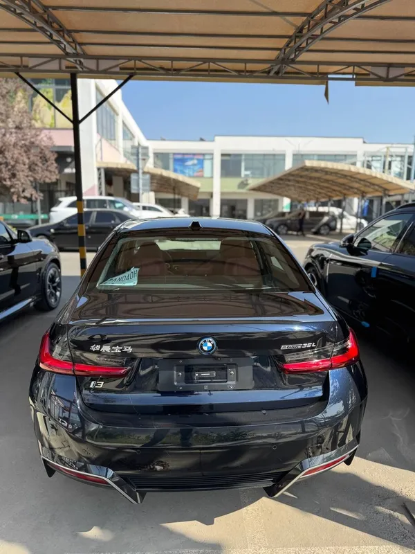 BMW i3 35 L electric 2 BMW i3 35 L electric 2