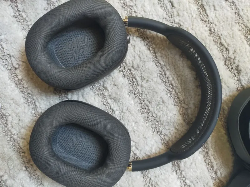 Air Pods Max Apple 4