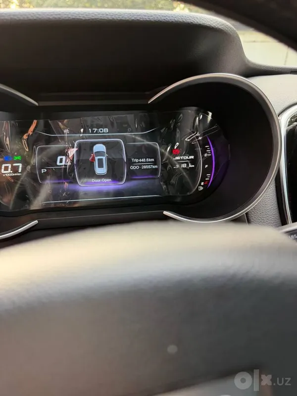 Срочно продается машина Jetour X70 flagship eng fulli 5 Срочно продается машина Jetour X70 flagship eng fulli 5