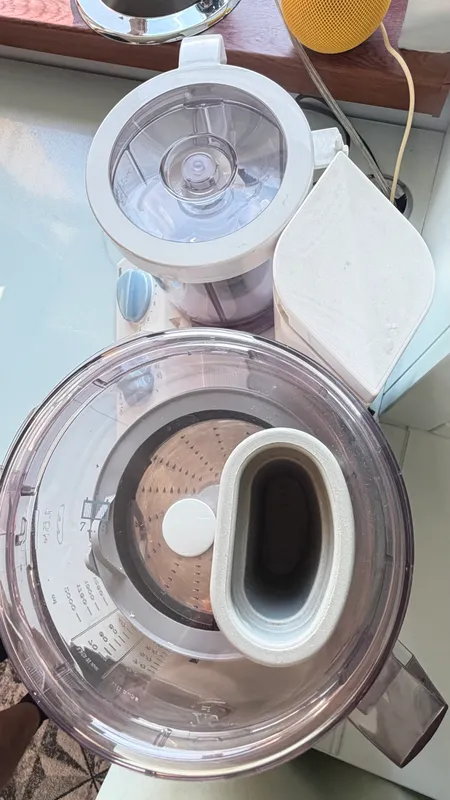 A’lo holatdagi Braun kombayni 2