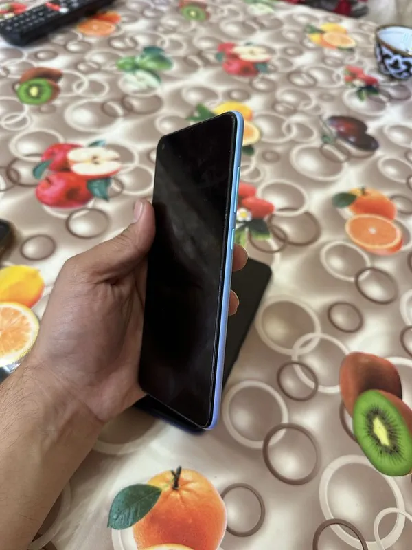 Redmi note9 sotiladi — фото 1