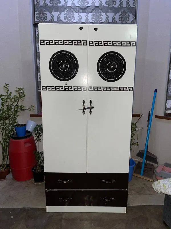 Продам детский шкаф 1 Продам детский шкаф 1