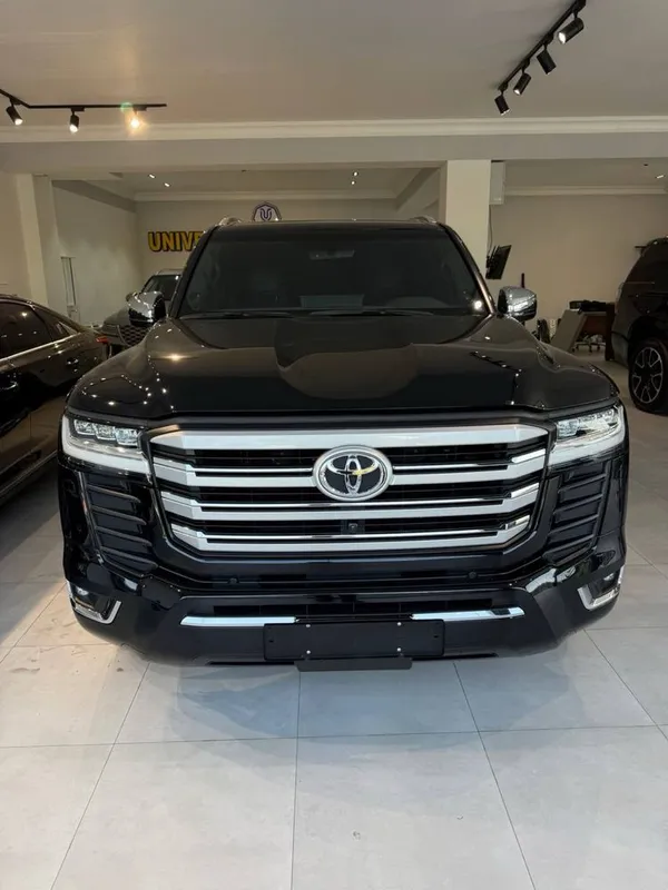 Toyota land cruiser 300 full komplektatsiya 1