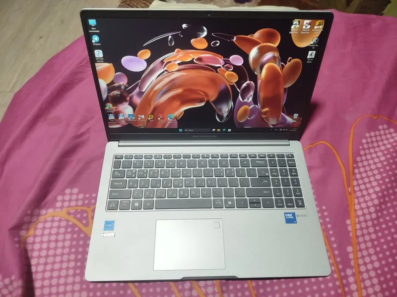 ASUS EXPERTBOOK noutbuki 4