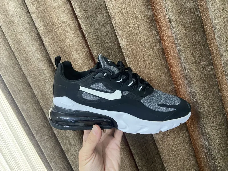 Продаются Nike air max 270