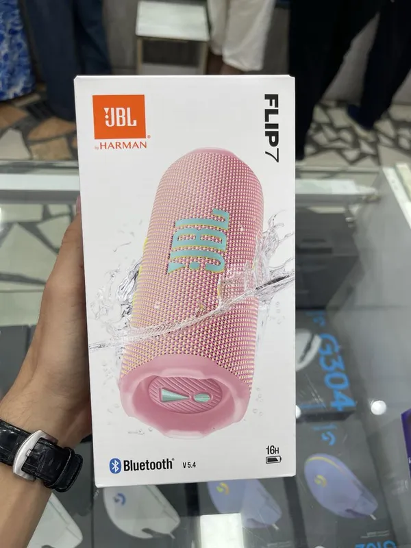 JBL Flip 7 – компактная портативная колонка с мощным звуком — фото 2