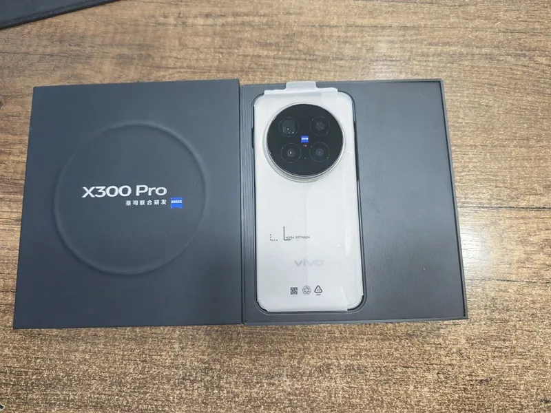 Vivo X 300 Pro 12_255 Gb 1 Vivo X 300 Pro 12_255 Gb 1