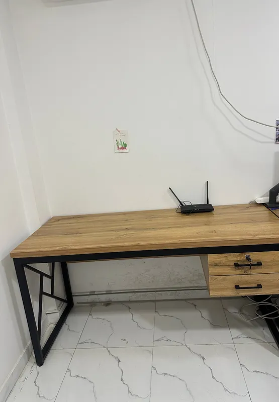 ПРОДАЁТСЯ 2 офисных стола (loft