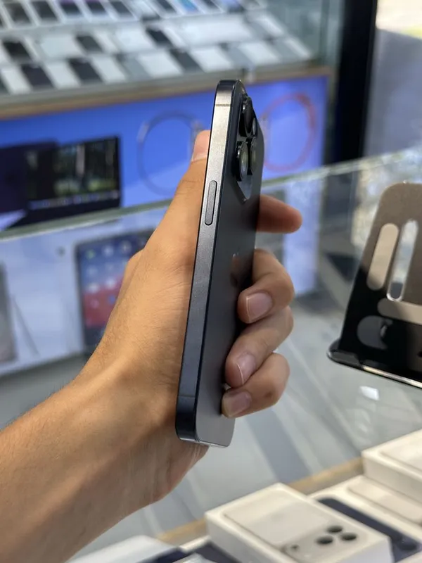 Iphone 15 pro 256gb 3