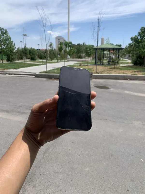 Iphone 12 pro KHA 256 xotra 72% yomkst 2
