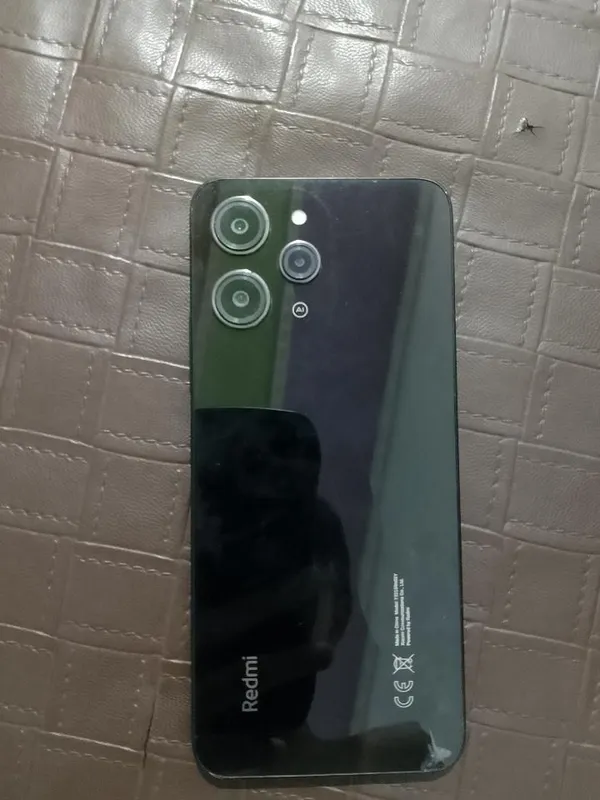 REDMI 12 память 256GB без дефектов 999 тысяч сум 1