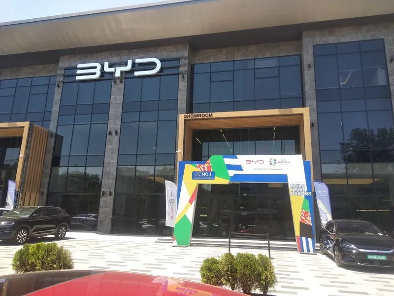 Ремонт глушителя BYD